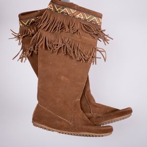Minnetonka Brown Leather Fringe Boots Size 8